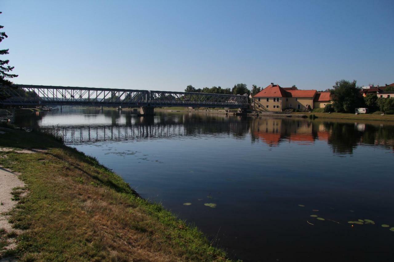 Apartman Brasov, Týn nad Vltavou Zewnętrze zdjęcie