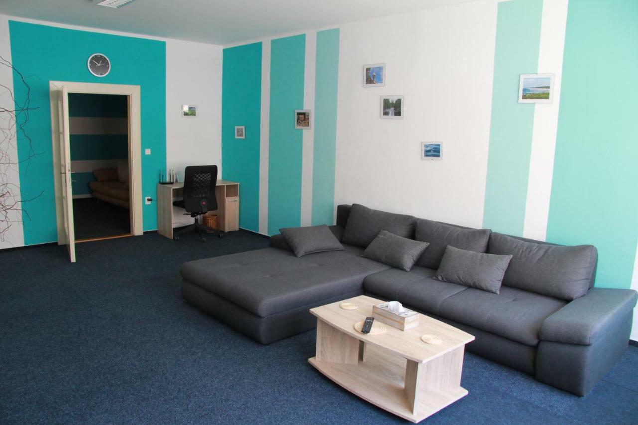 Apartman Brasov, Týn nad Vltavou Zewnętrze zdjęcie